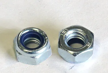 Гайка самоконтрящаяся с нейлоновым стопорным кольцом М6 DIN 985 9209-06-100